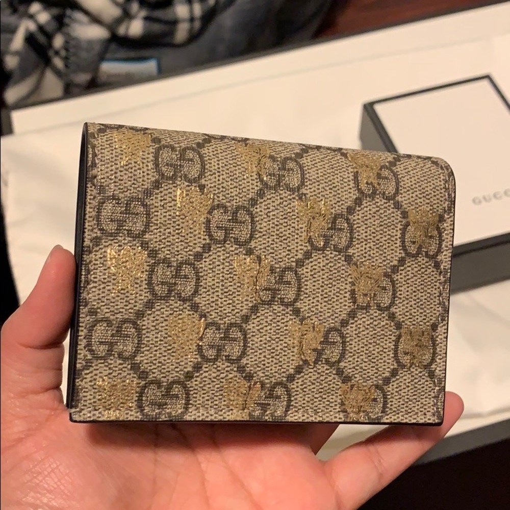 Gucci bees wallet